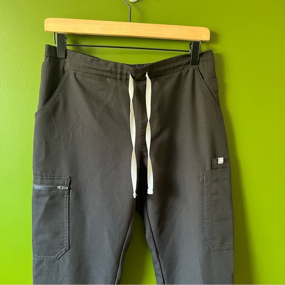 FIGS YOLA BLACK  SKINNY SCRUB PANTS SIZE SMALL - Picture 7 of 7